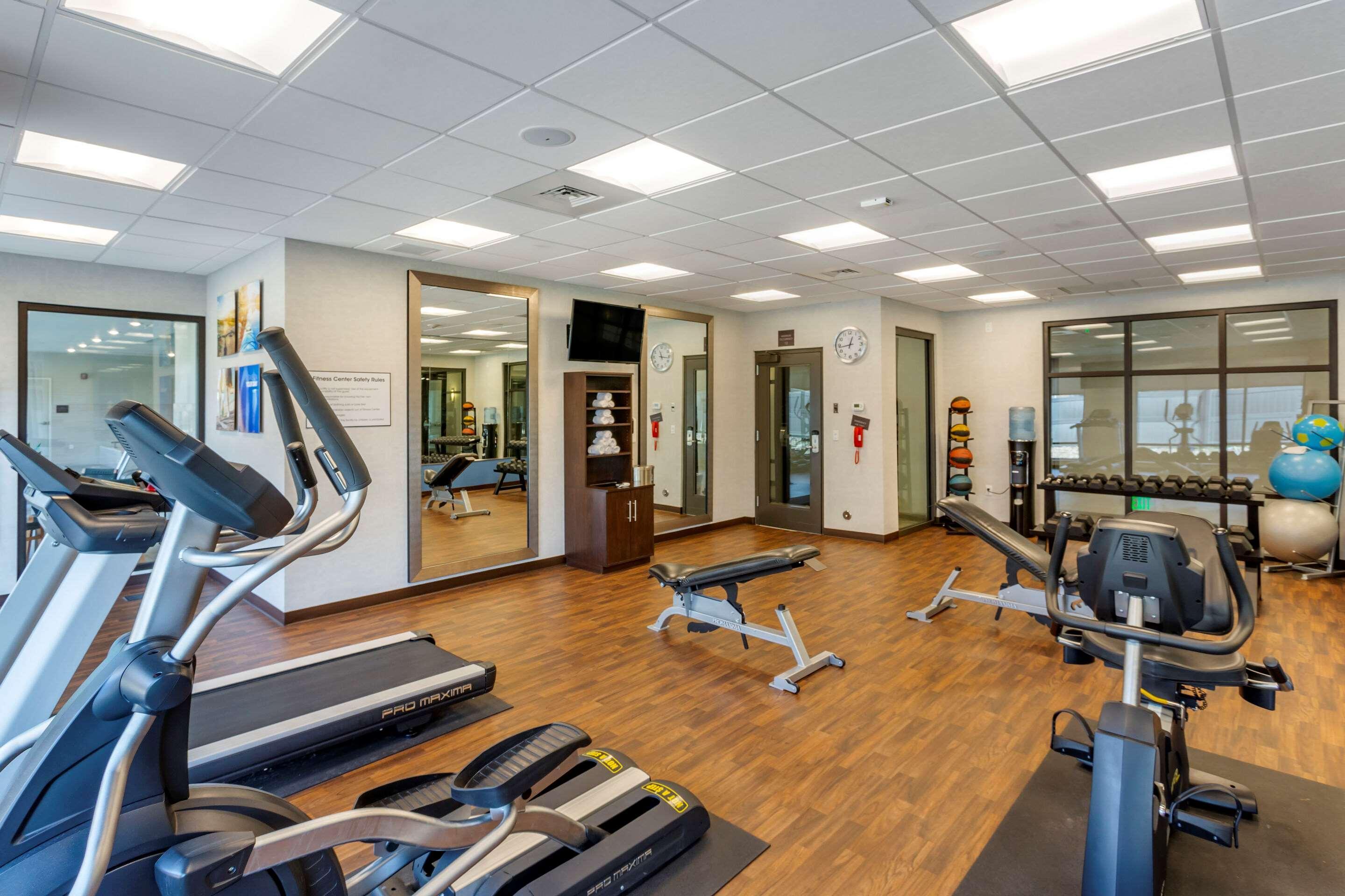 Comfort Inn & Suites Salt Lake City Airport Bagian luar foto