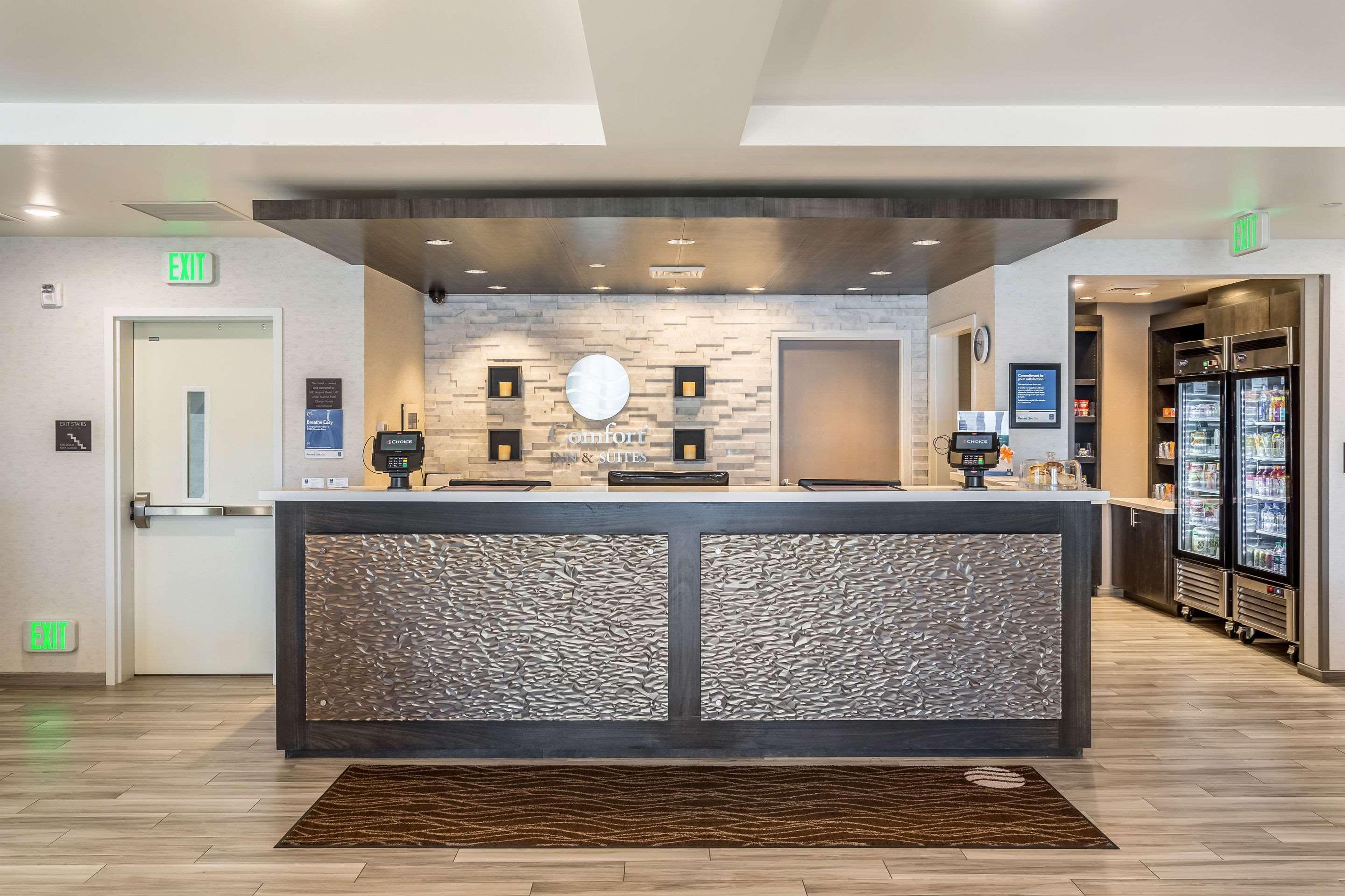 Comfort Inn & Suites Salt Lake City Airport Bagian luar foto