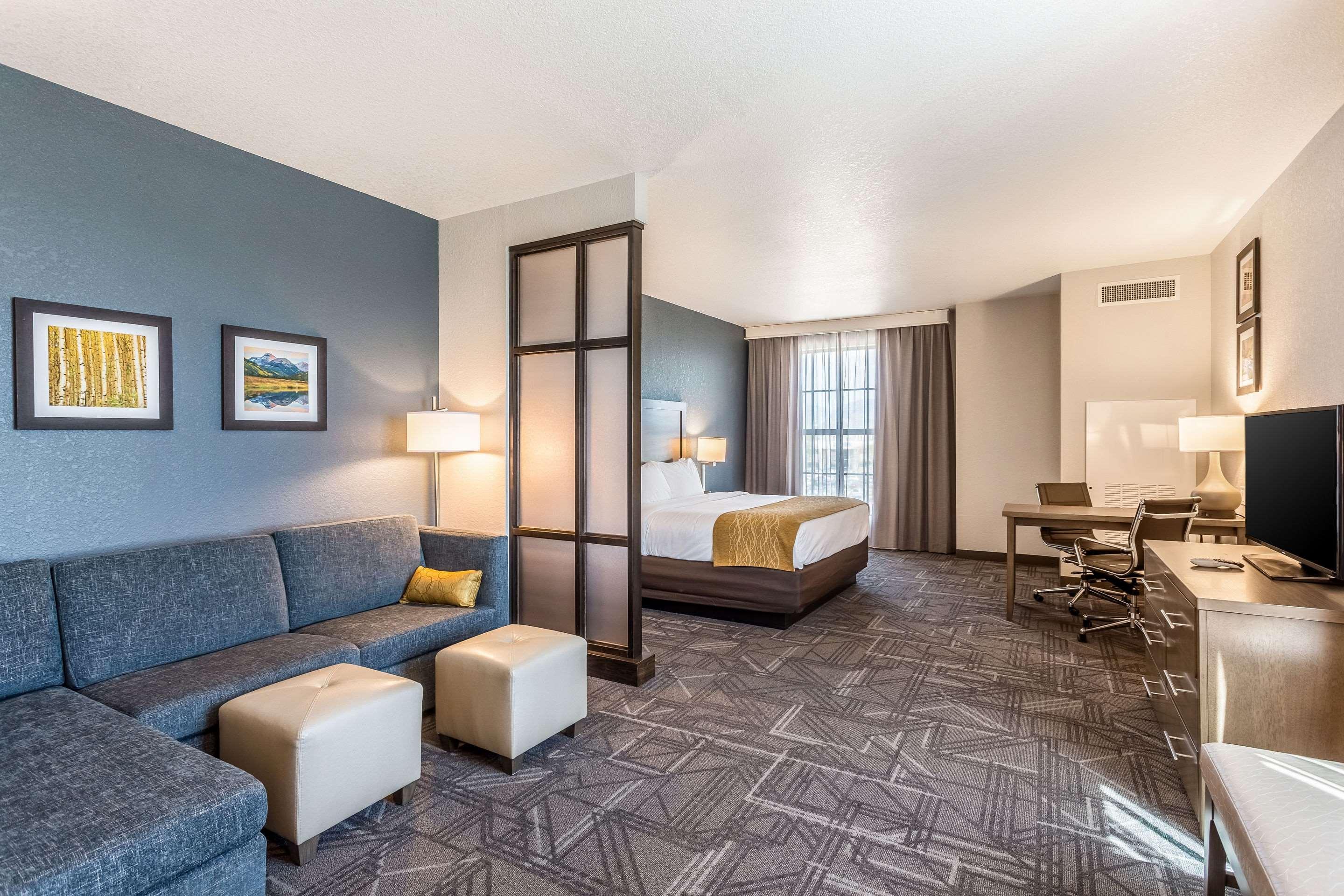 Comfort Inn & Suites Salt Lake City Airport Bagian luar foto