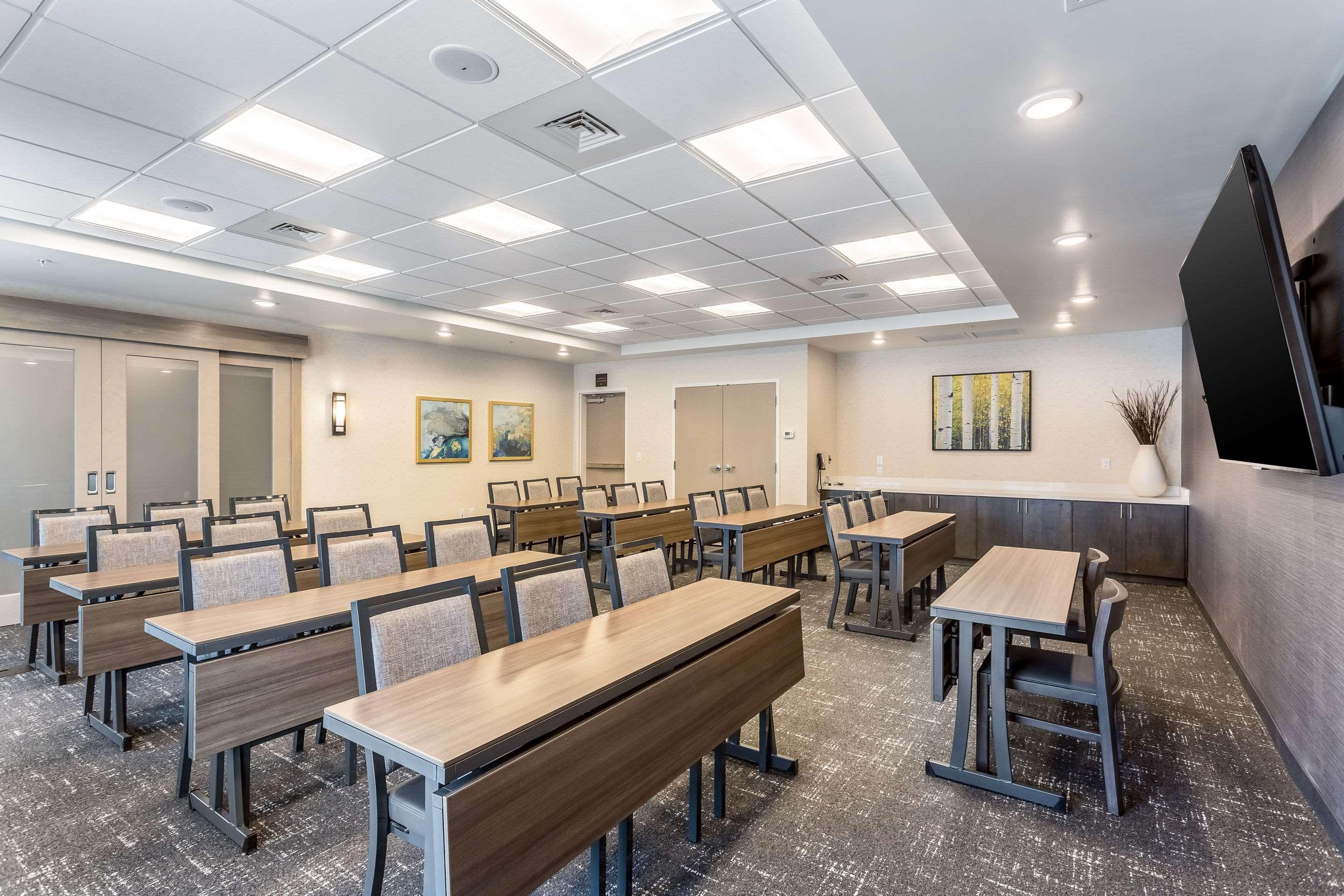 Comfort Inn & Suites Salt Lake City Airport Bagian luar foto