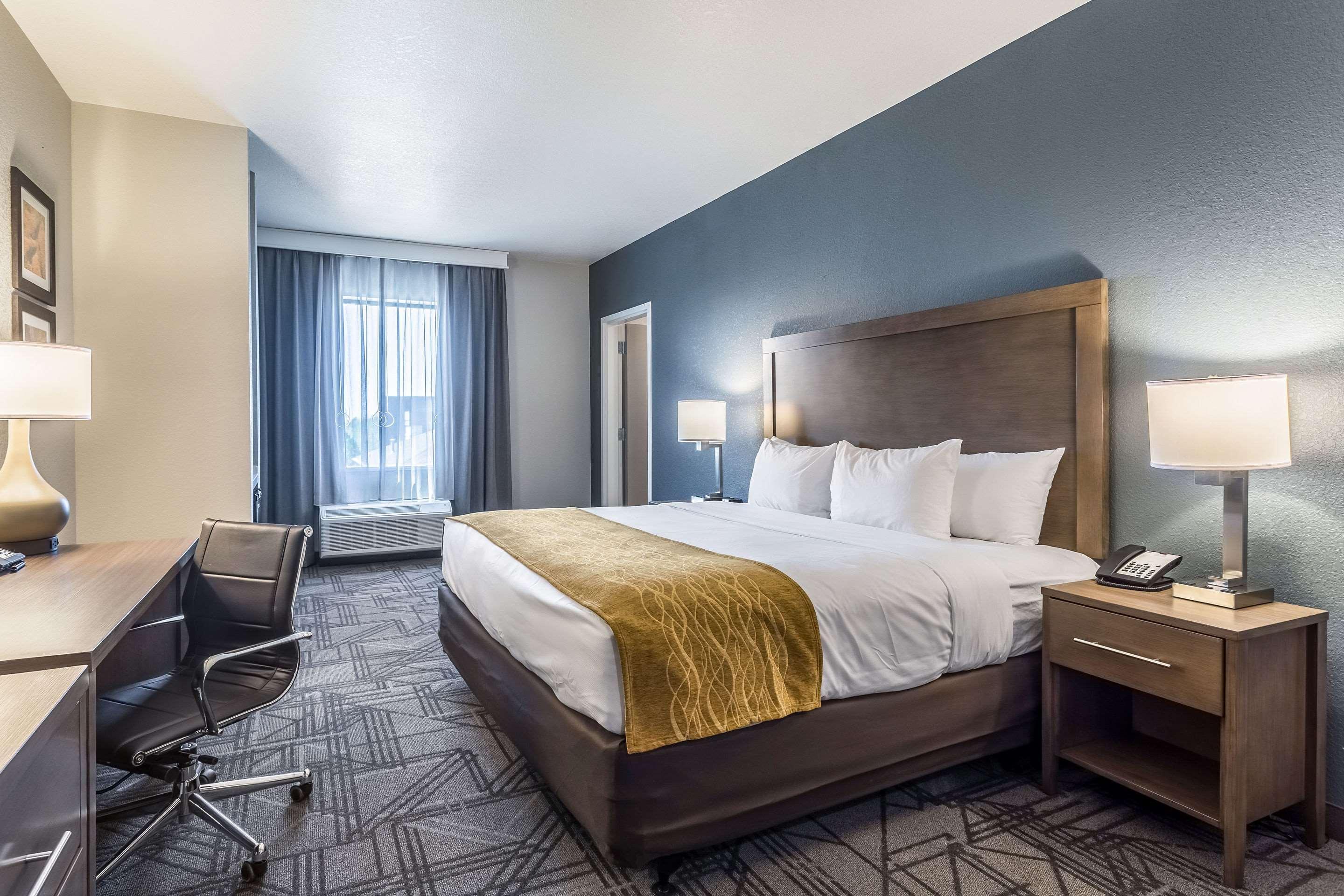 Comfort Inn & Suites Salt Lake City Airport Bagian luar foto