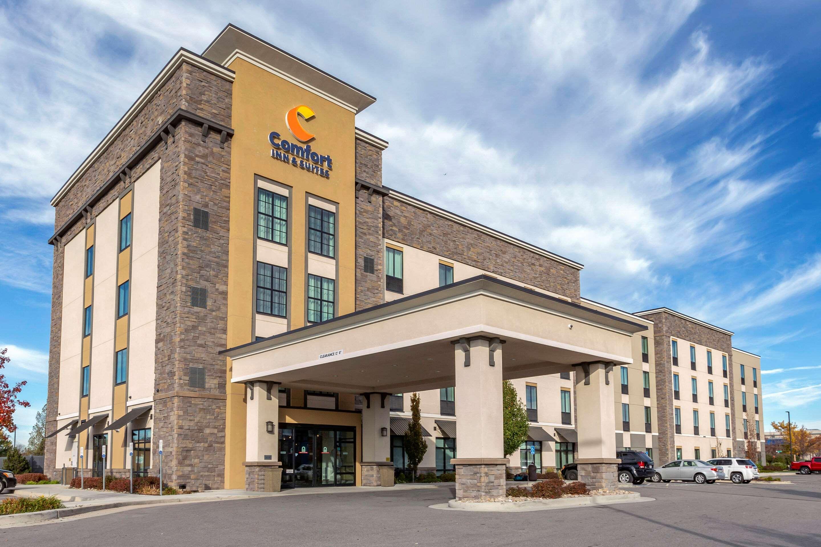 Comfort Inn & Suites Salt Lake City Airport Bagian luar foto