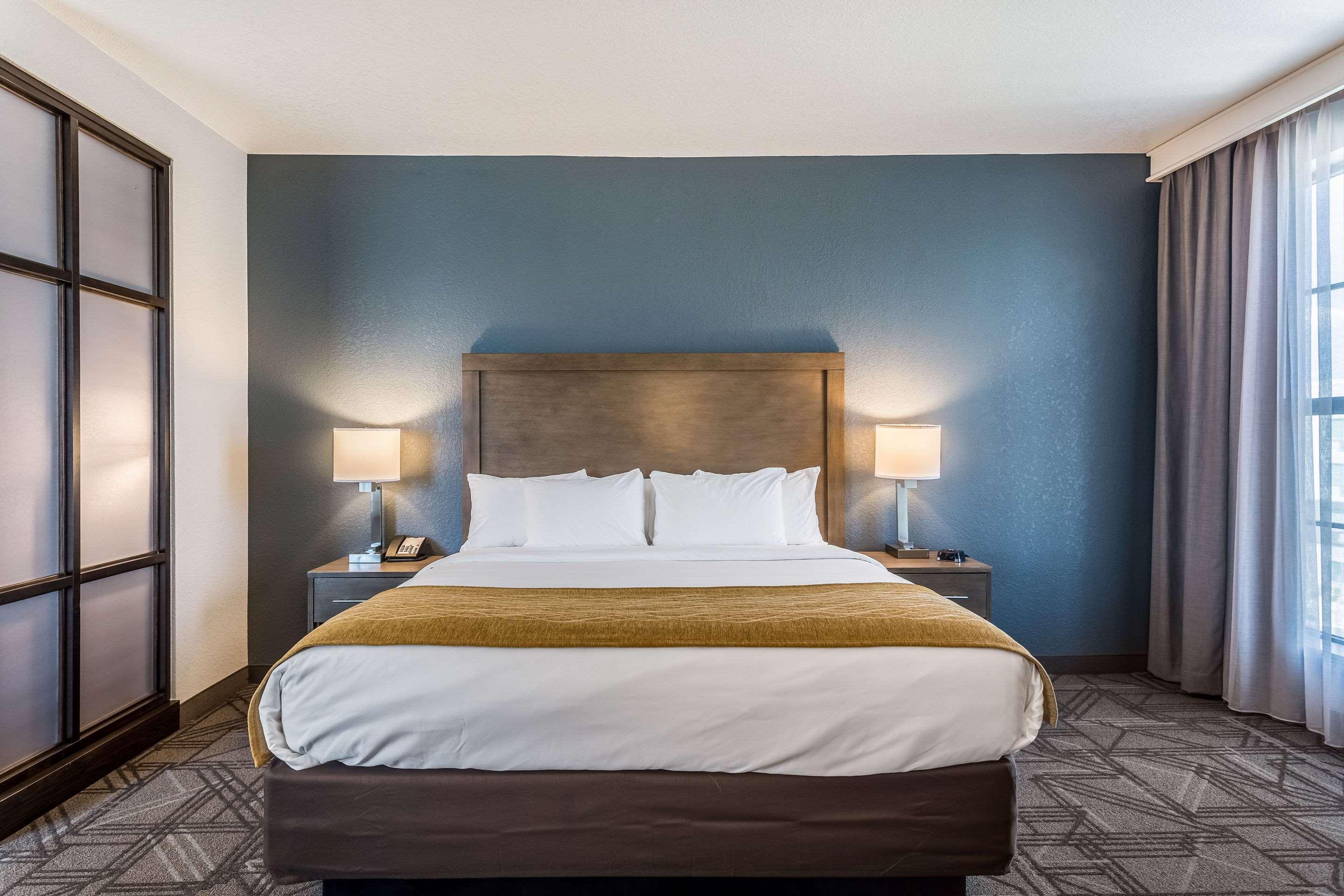 Comfort Inn & Suites Salt Lake City Airport Bagian luar foto